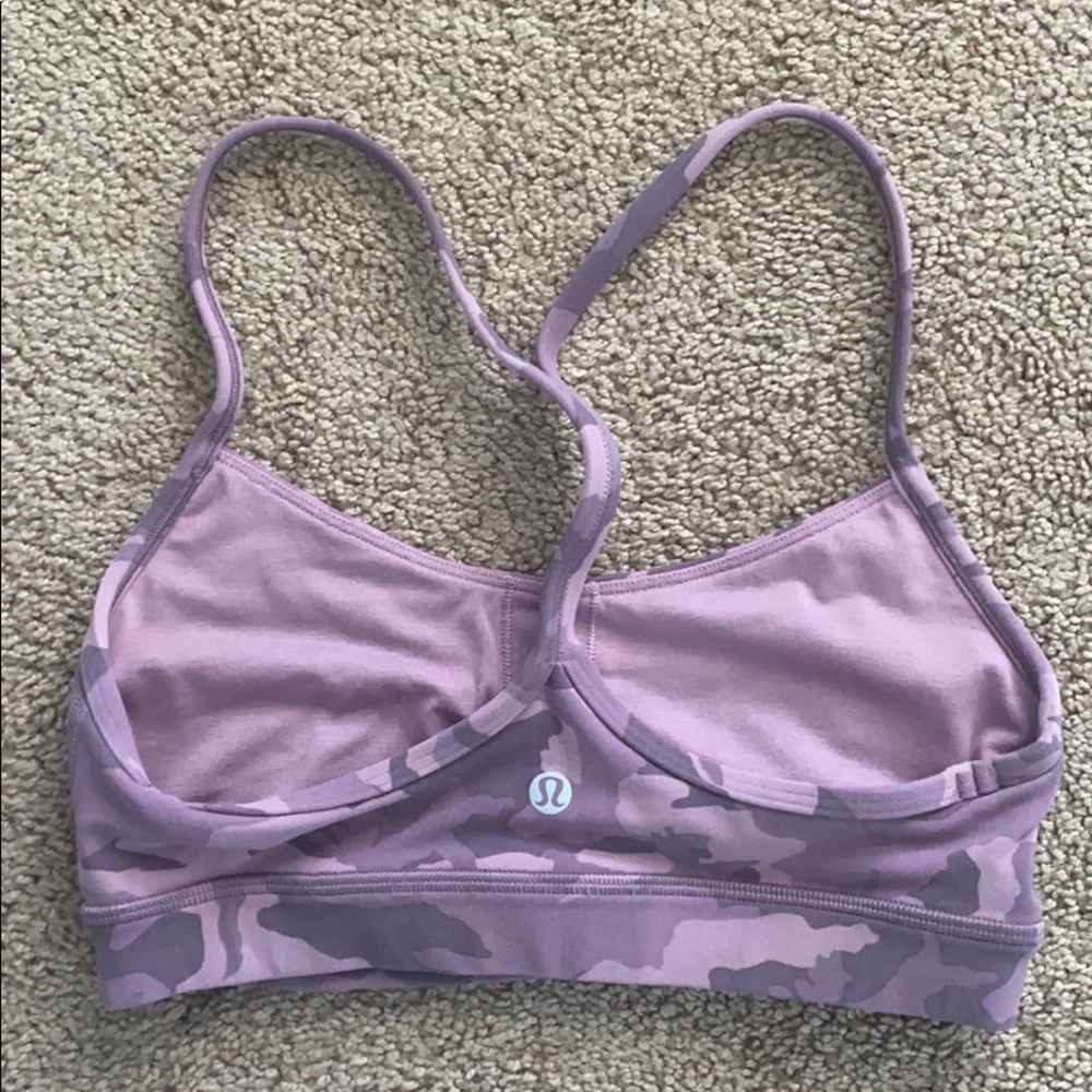 lululemon “flow-y” bra